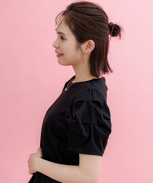 組曲 S(クミキョク チイサイサイズ)の「タッチミースムース ボリュームスリーブ カットソー(Tシャツ/カットソー・レディース・ブラック系/ホワイト系/ダークブラウン系・S2)」の18枚目の写真