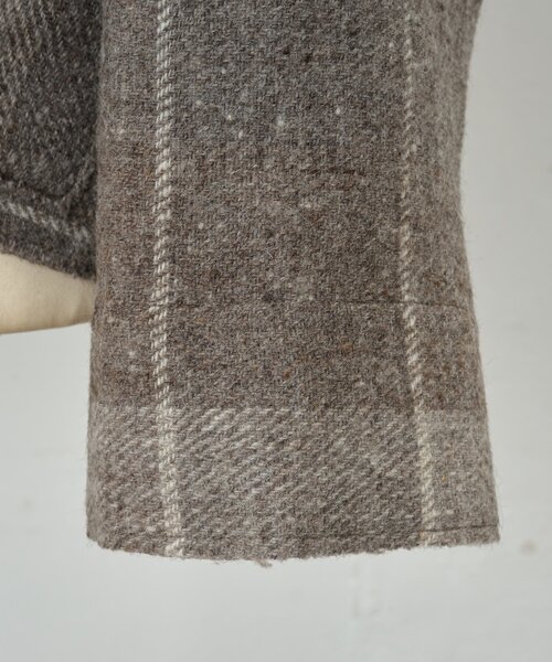 LIVETART(リヴェタート)の「《KHADI&CO》ウールポンチョ(その他アウター・レディース・グレー・MEDIUM)」の8枚目の写真