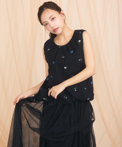 krahe(クレーエ)の「立体バルーン フラワー刺繍ノースリーブ(シャツ/ブラウス・レディース・ホワイト/ブラック・FREE)」の14枚目の写真