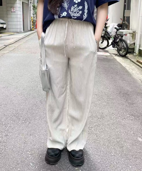 mebole(メボレ)の「ストライプドレープパンツ(その他パンツ・レディース・アイボリー・FREE)」の11枚目の写真