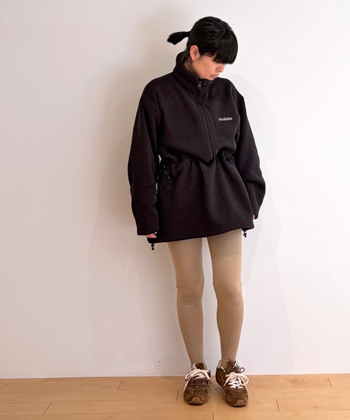 HOLIDAY(ホリデイ)の「THERMAL PRO FLEECE ANORAK DRESS サーマルプロフリースアノラックドレス(その他アウター・レディース・ブラック/ヘザーグレー・ONE SIZE)」の15枚目の写真