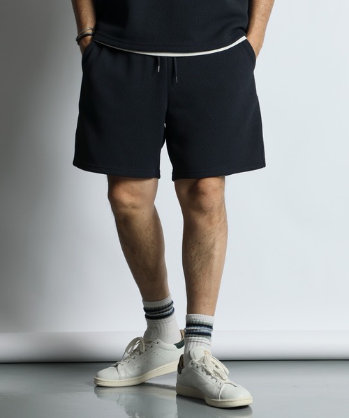 The DUFFER of ST.GEORGE(ザダファーオブセントジョージ)の「「AIR FLEX」HEAVY KANOKO RELAX FIT SHORT PANTS:セットアップ対応 機能素材「エアフレックス」鹿の子ショーツ(その他パンツ・メンズ・ブラック/ホワイト/ネイビー・X-LARGE/LARGE/MEDIUM)」の8枚目の写真