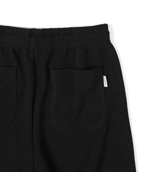 The DUFFER of ST.GEORGE(ザダファーオブセントジョージ)の「「AIR FLEX」HEAVY KANOKO RELAX FIT SHORT PANTS:セットアップ対応 機能素材「エアフレックス」鹿の子ショーツ(その他パンツ・メンズ・ブラック/ホワイト/ネイビー・X-LARGE/LARGE/MEDIUM)」の17枚目の写真