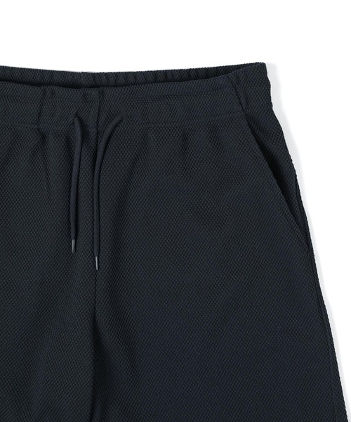 The DUFFER of ST.GEORGE(ザダファーオブセントジョージ)の「「AIR FLEX」HEAVY KANOKO RELAX FIT SHORT PANTS:セットアップ対応 機能素材「エアフレックス」鹿の子ショーツ(その他パンツ・メンズ・ブラック/ホワイト/ネイビー・X-LARGE/LARGE/MEDIUM)」の15枚目の写真