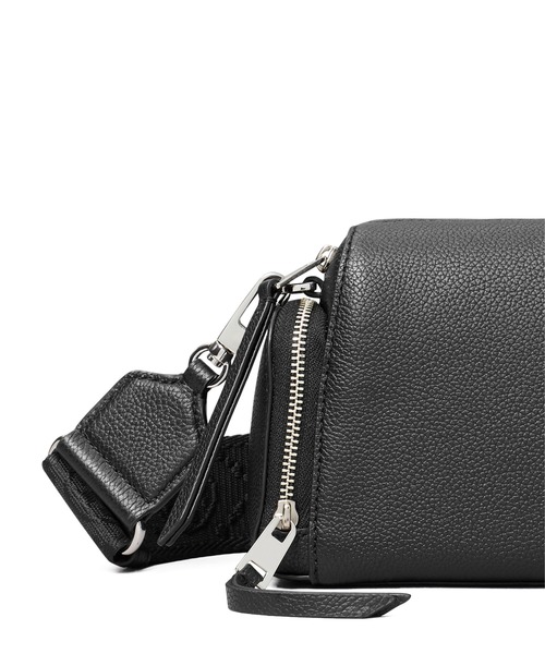 TORY BURCH(トリーバーチ)の「ペリー ボイジャーバッグ(ショルダーバッグ・レディース・クリーム/ブラック・ONE SIZE)」の13枚目の写真