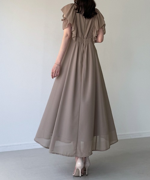junoah(ジュノア)の「オープンショルダーフレアワンピース(ワンピース・レディース・グレー/チャコール/ライトブルー・LARGE/MEDIUM/SMALL)」の9枚目の写真