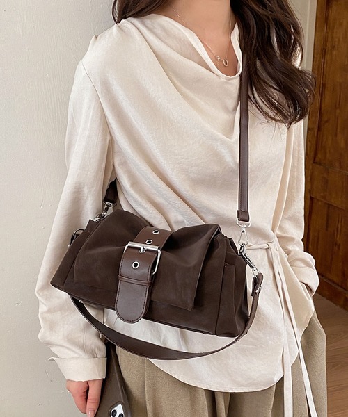 LA VORAGINE(ラ ヴォラジネ)の「ベルトフラップデザイン 2WAYショルダーバッグ(ショルダーバッグ・レディース・Black/A/BROWN・FREE)」の17枚目の写真