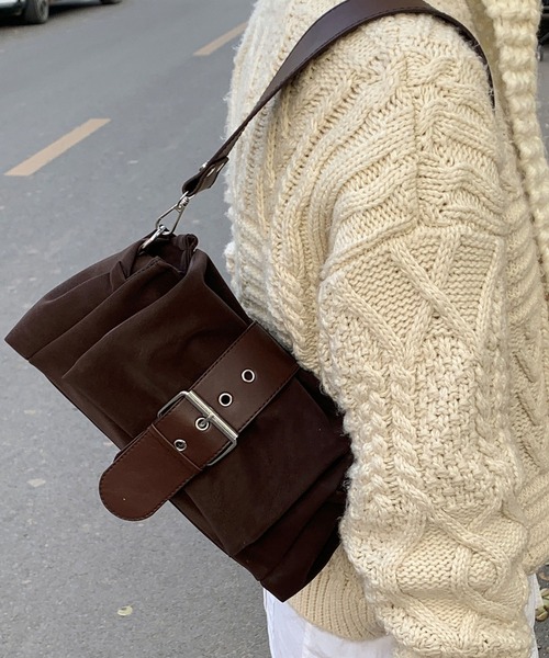 LA VORAGINE(ラ ヴォラジネ)の「ベルトフラップデザイン 2WAYショルダーバッグ(ショルダーバッグ・レディース・Black/A/BROWN・FREE)」の15枚目の写真