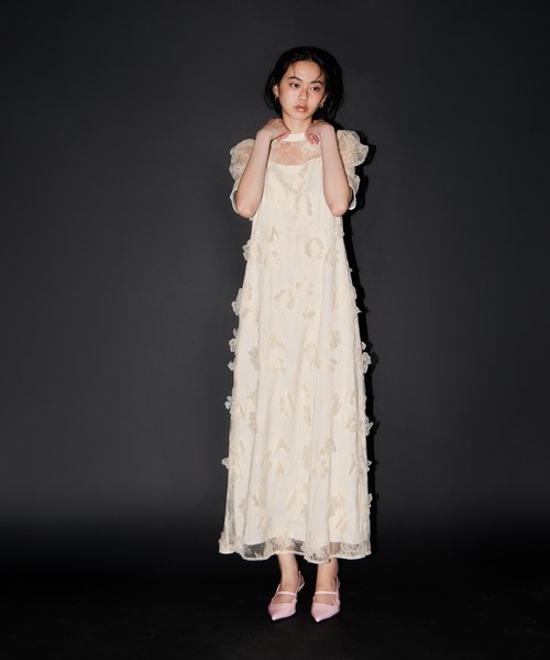 ANDRESD（アンドレスド）の「フラワーレースドレス / Flower Lace Dress（ドレス・レディース・ブラック/ブラウン/アイボリー・S/M/L）」の7枚目の写真