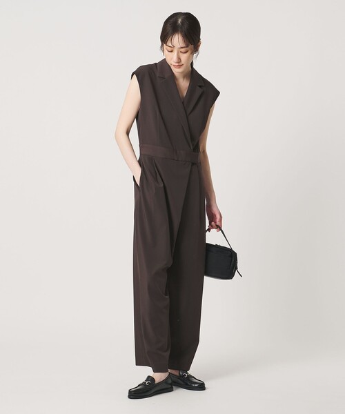 UNITED ARROWS(ユナイテッドアローズ)の「ツイル オールインワン ‐ストレッチ 防シワ 接触冷感‐(つなぎ/オールインワン・レディース・ダークブラウン/ネイビー・38/36)」の4枚目の写真