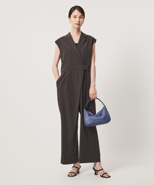 UNITED ARROWS(ユナイテッドアローズ)の「ツイル オールインワン ‐ストレッチ 防シワ 接触冷感‐(つなぎ/オールインワン・レディース・ダークブラウン/ネイビー・38/36)」の6枚目の写真