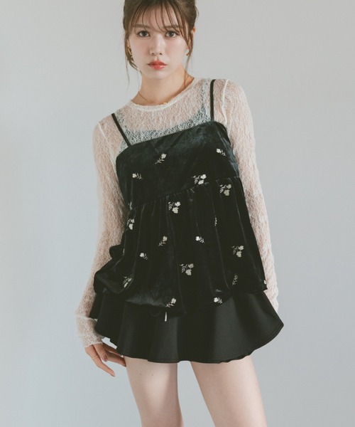 VANNIE U（ヴァニーユー）の「フラワー刺繍ベロアキャミビスチェ（キャミソール・レディース・ブラック・FREE）」の3枚目の写真