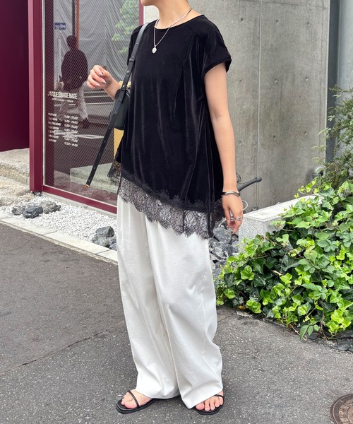 COLLAGE GALLARDAGALANTE（コラージュガリャルダガランテ）の「レースドッキングベロアシアーTシャツ/ZOZO限定（Tシャツ/カットソー・レディース・ブラウン/ブラック・FREE）」の21枚目の写真