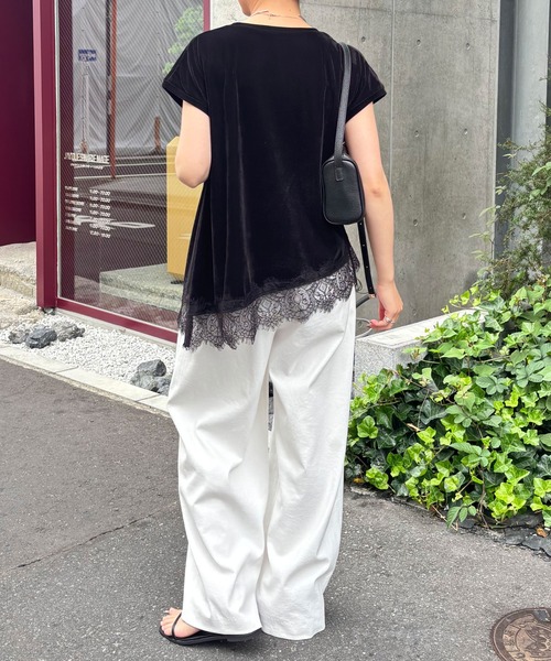 COLLAGE GALLARDAGALANTE（コラージュガリャルダガランテ）の「レースドッキングベロアシアーTシャツ/ZOZO限定（Tシャツ/カットソー・レディース・ブラウン/ブラック・FREE）」の22枚目の写真