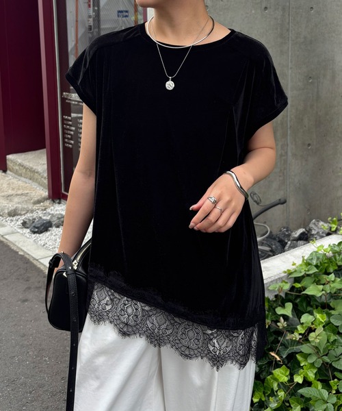 COLLAGE GALLARDAGALANTE（コラージュガリャルダガランテ）の「レースドッキングベロアシアーTシャツ/ZOZO限定（Tシャツ/カットソー・レディース・ブラウン/ブラック・FREE）」の18枚目の写真