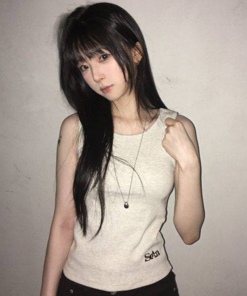 FUZZY SCAN(ファジスキャン)の「刺繍ロゴタンクトップスリーブレス3カラー(Tシャツ/カットソー・レディース・ブラック/ライトグレー/オートミール・ONE SIZE)」の7枚目の写真