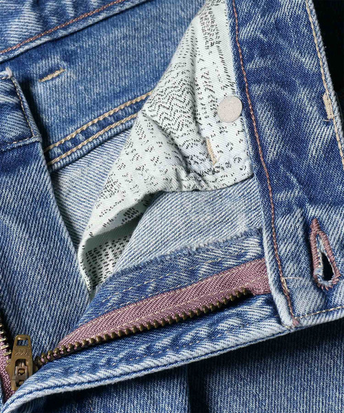 PS Paul Smith(ピーエスポールスミス)の「ミックスアップ ルーズフィット ジーンズ / 262100 600ZM(デニムパンツ・メンズ・ライトブルー・X-LARGE/LARGE/MEDIUM/SMALL)」の6枚目の写真