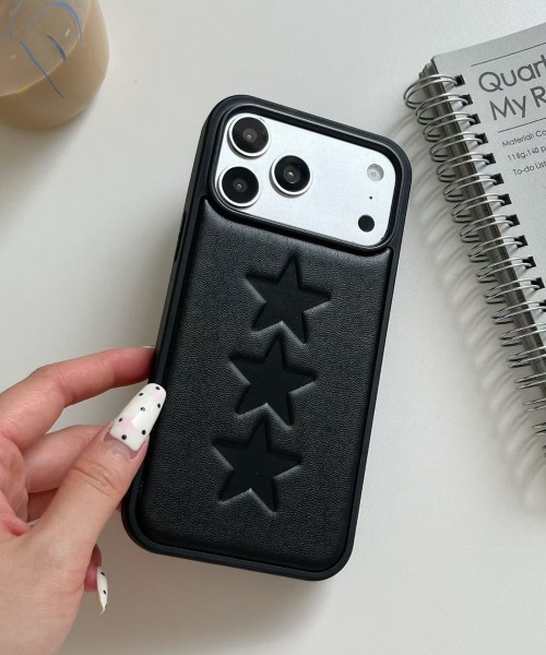 Fun & Daily(ファンアンドデイリー)の「Three Star iPhone 16 17 Pro ProMax Case / アイフォンケース(スマホケース/カバー・レディース・ブラック・iPhone 17 Pro Max/iPhone 17 Pro/iPhone 17/iPhone 16 Pro/iPhone 16)」の2枚目の写真