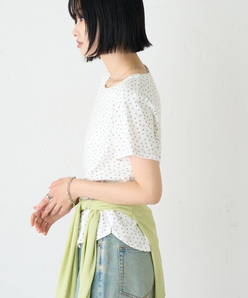 CIAOPANIC TYPY(チャオパニックティピー)の「ZOZO限定花柄アイレットTee(Tシャツ/カットソー・レディース・ホワイト/ブラック/オフホワイト/グレー・ONE SIZE)」の8枚目の写真