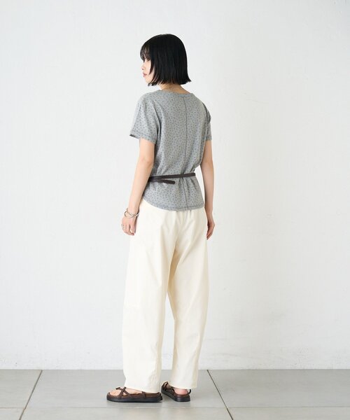 CIAOPANIC TYPY(チャオパニックティピー)の「ZOZO限定花柄アイレットTee(Tシャツ/カットソー・レディース・ホワイト/ブラック/オフホワイト/グレー・ONE SIZE)」の21枚目の写真