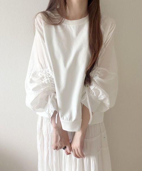 Nana（ナナ）の「シャーリングスリーブオーバーサイズロンT（Tシャツ/カットソー・レディース・ホワイト・FREE）」の3枚目の写真