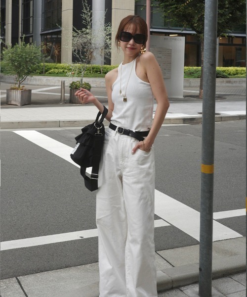 SallyLunn（サリーラン）の「【MARINA×SallyLunn】着回し自在なマルチway！アメリカンスリーブタンク付きリブトップス（Tシャツ/カットソー・レディース・オフホワイト/ブラック・FREE）」の19枚目の写真