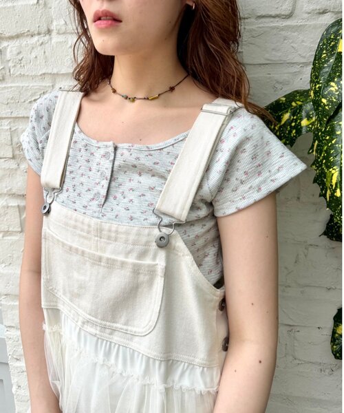 w closet（ダブルクローゼット）の「【小花柄・ドット】ヘンリーTシャツ（Tシャツ/カットソー・レディース・ブラック/グレー/イエロー/アイボリー・FREE）」の3枚目の写真