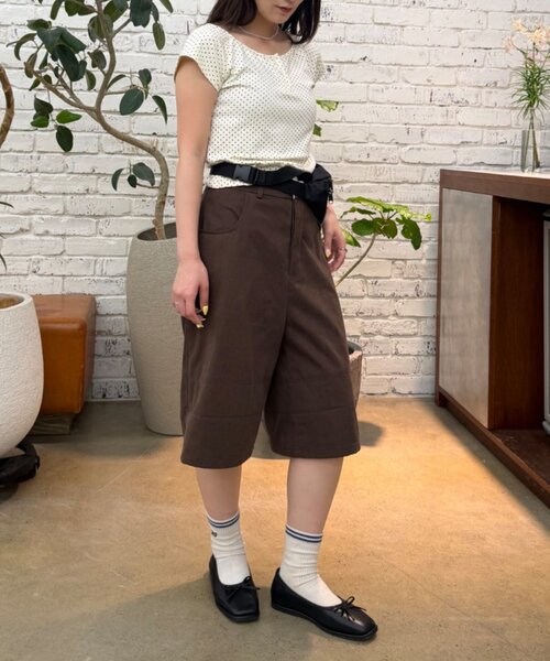 w closet（ダブルクローゼット）の「【小花柄・ドット】ヘンリーTシャツ（Tシャツ/カットソー・レディース・ブラック/グレー/イエロー/アイボリー・FREE）」の20枚目の写真