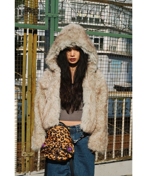 OFFWINTER（オフウィンター）の「【OFFWINTER】レオパード ロケットバックパック 9インチ（スペースシリーズ）（バックパック/リュック・メンズ・レオパード/アニマル・SMALL）」の4枚目の写真