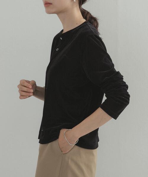 URBAN RESEARCH DOORS(アーバンリサーチドアーズ)の「シアーベロアカーディガン(カーディガン/ボレロ・レディース・ブラック/ブラウン・FREE)」の4枚目の写真