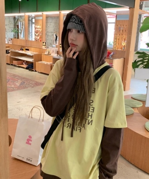CHEER(チアー)の「英字ロゴ レイヤード風フード付きロンT / ビッグシルエット パーカードッキングTシャツ(Tシャツ/カットソー・レディース・イエロー/ピンク・FREE)」の8枚目の写真