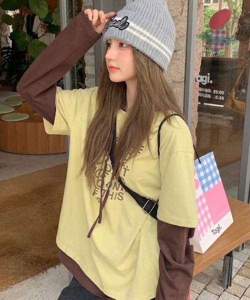 CHEER(チアー)の「英字ロゴ レイヤード風フード付きロンT / ビッグシルエット パーカードッキングTシャツ(Tシャツ/カットソー・レディース・イエロー/ピンク・FREE)」の14枚目の写真
