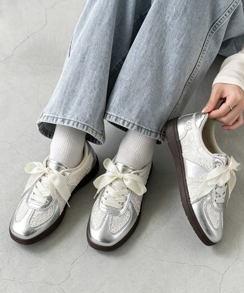 Miniministore(ミニミニストア)の「リボンレース厚底スニーカー バレエコア靴(スニーカー・レディース・シルバー/ライトグレー・22.5cm/23.0cm/23.5cm/24.0cm/24.5cm)」の4枚目の写真