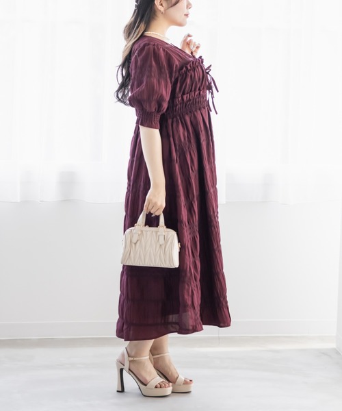 CLETTE(クレット)の「フロントリボンプリーツワンピース(ワンピース・レディース・ブラック/グレー/ワイン・LL/3L/4L)」の14枚目の写真