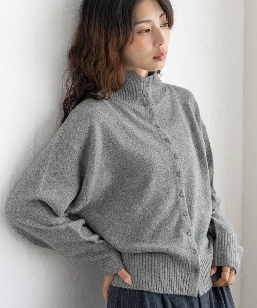 VitaFelice(ヴィータフェリーチェ)の「ハイネックボタンニットトップス(ニット/セーター・レディース・ベージュ系/グレー系/ブラック系/ブラウン系・FREE)」の16枚目の写真