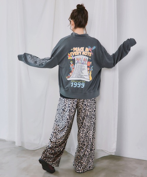 ScoLar(スカラー)の「163624:スカラーピース柄 ピグメント染めカーディガン(Tシャツ/カットソー・レディース・チャコールグレー/ネイビー/ブラウン・M)」の10枚目の写真