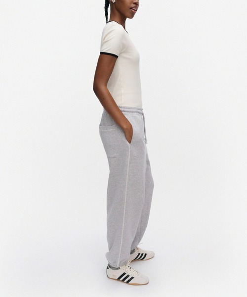 marimekko(マリメッコ)の「【kioski】Oitti Logo / Sweatpants(スウェットパンツ・レディース・ライトグレー・X-SMALL/LARGE/SMALL/MEDIUM)」の2枚目の写真