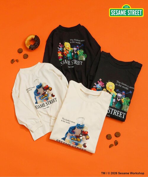 SESAME STREET(セサミストリート)の「【リンク】SESAME STREET フォトアートトレーナー(スウェット・レディース・アイボリー/チャコール・LARGE/MEDIUM)」の3枚目の写真