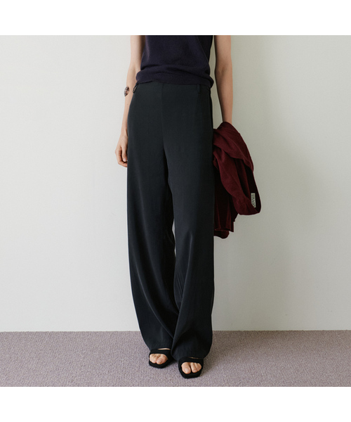 URAGO(ユラーゴ)の「Double string line pants(その他パンツ・レディース・ブラック/アイボリー・SMALL/MEDIUM)」の2枚目の写真