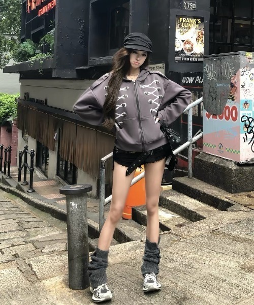 Lis ardent(リスアルダン)の「2026AW ナポレオンデザイン レースアップ ジップパーカー(パーカー・レディース・ダークグレー/ライトグレー・M)」の12枚目の写真