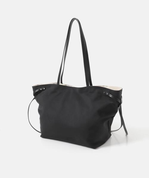RODE SKO(ロデスコ)の「『別注』AJUGA.×RODE SKO CAP付き撥水トートバッグ(トートバッグ・レディース・ベージュ/ブラック・-)」の11枚目の写真