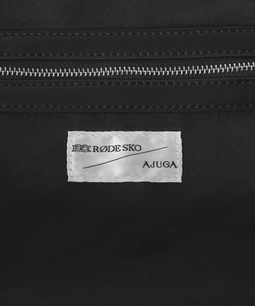 RODE SKO(ロデスコ)の「『別注』AJUGA.×RODE SKO CAP付き撥水トートバッグ(トートバッグ・レディース・ベージュ/ブラック・-)」の16枚目の写真