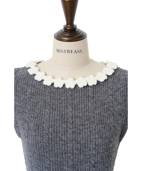 MISTREASS（ミストレアス）の「Flower Trim Knit Mini Dress（ワンピース・レディース・グレー/ブラック・FREE）」の12枚目の写真