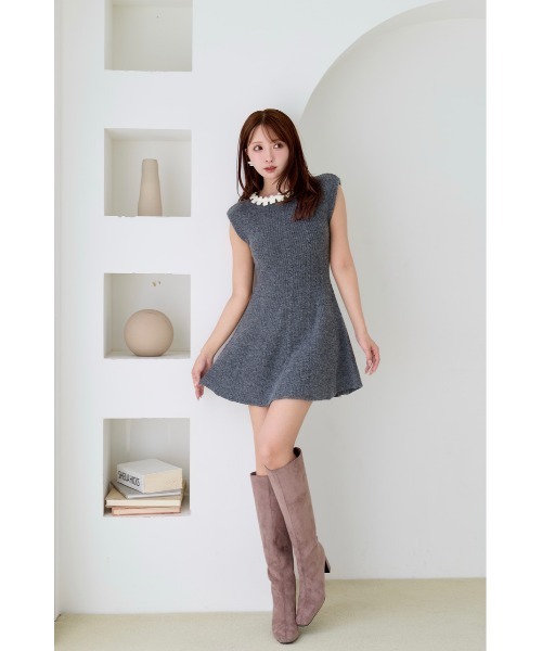 MISTREASS（ミストレアス）の「Flower Trim Knit Mini Dress（ワンピース・レディース・グレー/ブラック・FREE）」の4枚目の写真