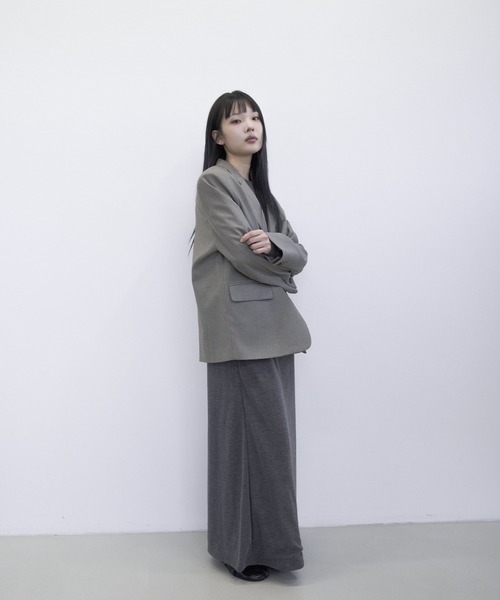 PLEA Collective(プリ―コレクティブ)の「【肩パッド入り】シンプルテーラードジャケット(テーラードジャケット・レディース・チャコール/モカ/ブラック・FREE)」の10枚目の写真