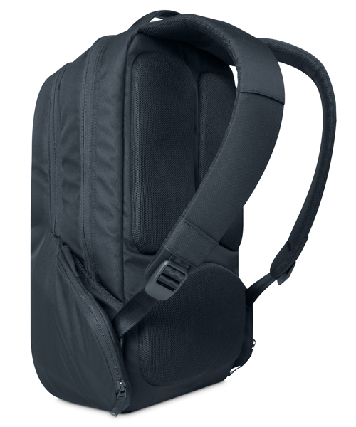 incase(インケース)の「INBP10052-NVYIncase ICON Slim Pack - Nylon(バックパック/リュック・メンズ・ネイビー・ONE SIZE)」の2枚目の写真