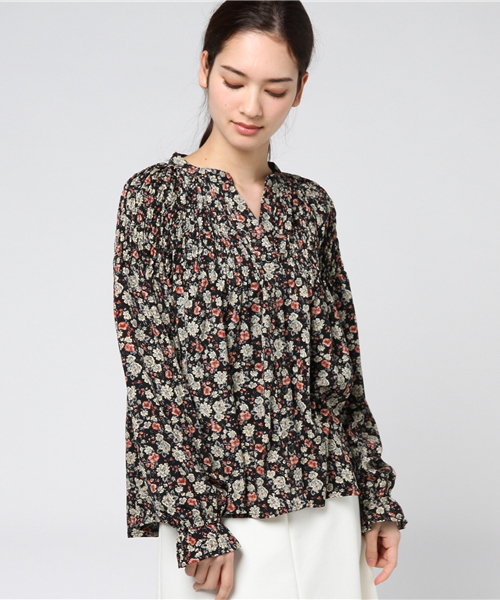 VIS（ビス）の「花柄プリントシャーリングブラウス（シャツ/ブラウス・レディース・ブラック/ワイン/ブルー・FREE）」の8枚目の写真