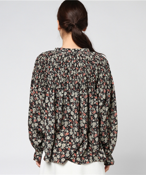 VIS（ビス）の「花柄プリントシャーリングブラウス（シャツ/ブラウス・レディース・ブラック/ワイン/ブルー・FREE）」の15枚目の写真