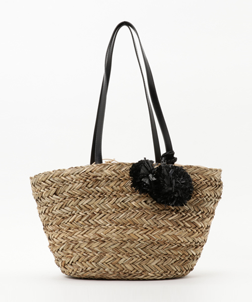 NATURAL BEAUTY BASIC（ナチュラルビューティーベーシック）の「ポンポンロングショルダーバスケット（かごバッグ・レディース・ベージュ系その他/ブラック・ﾌﾘ-）」の10枚目の写真