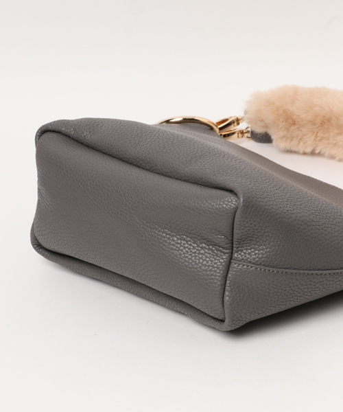 Andemiu（アンデミュウ）の「ファーストラップ３ＷＡＹＢＡＧ770121（ショルダーバッグ・レディース・グレー/レッド/ブラック・FREE）」の11枚目の写真